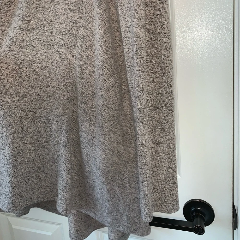 Saturday Sunday Womens Long Sleeve Cardigan Sweater Gray Sz M‎ Flowy Pockets - Picture 3 of 12